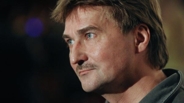Актер Илья Дель попал в реанимацию, сообщил источник2