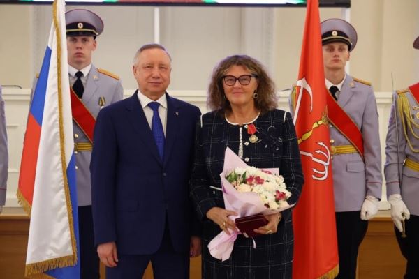 Губернатор Беглов вручил государственные награды выдающимся петербуржцам