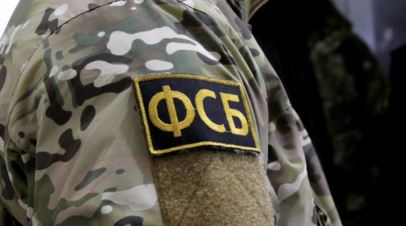 Безвозмездно работали на Киев: ФСБ задержала отца и сына за серию диверсий в Самарской области