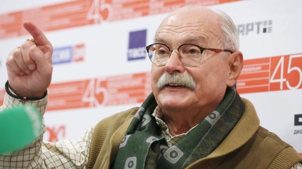 Шахназаров прокомментировал показ современного кино в школах1